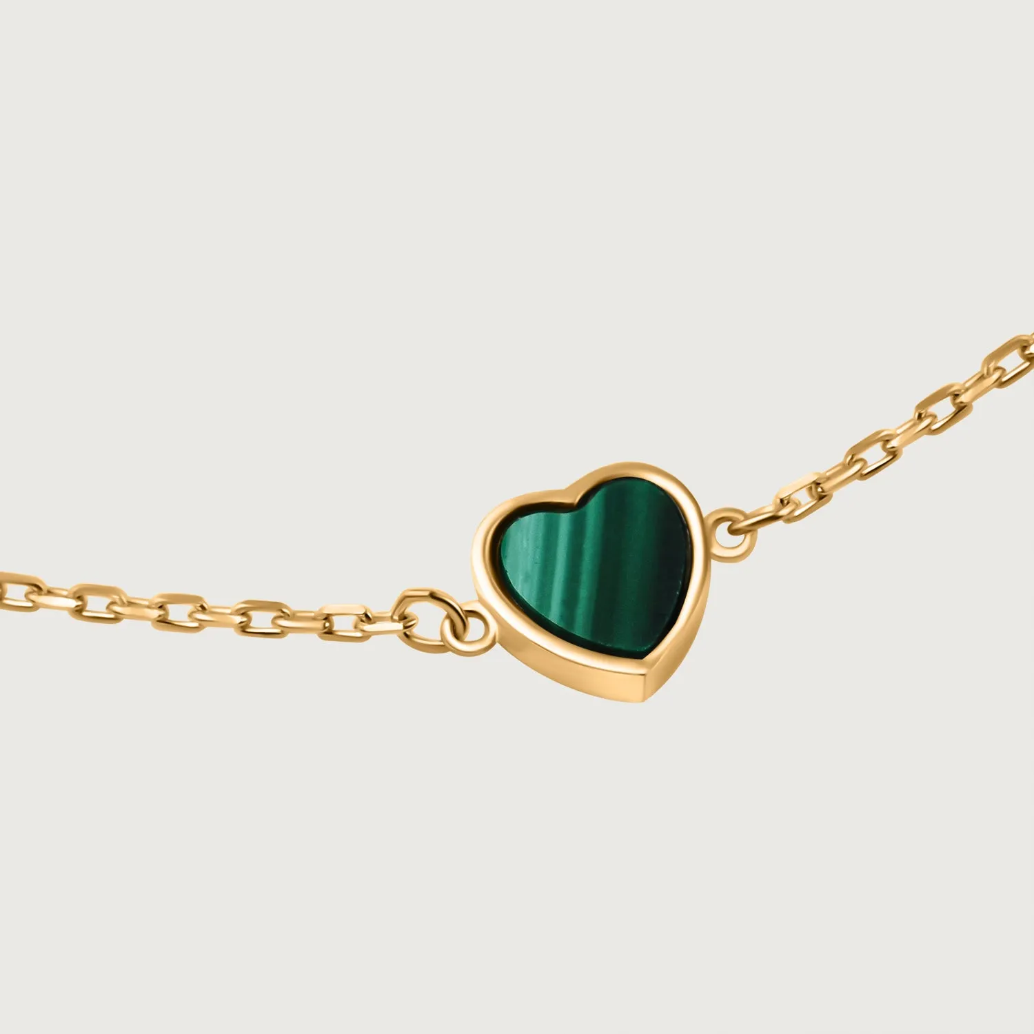 Amore Station Bracelet in 9K Gold