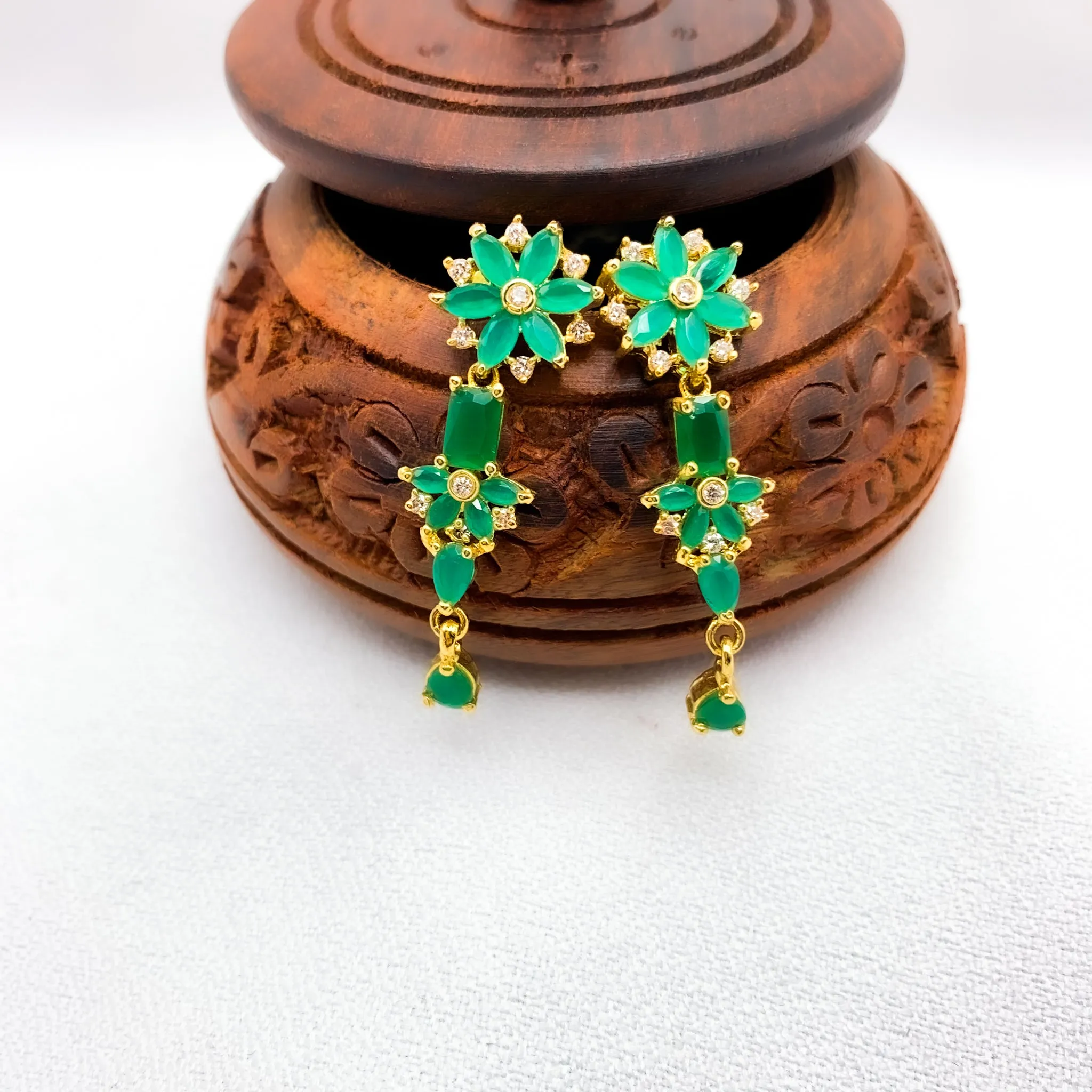 Brilliant Emerald Green Zircon (CZ) Stone necklace set
